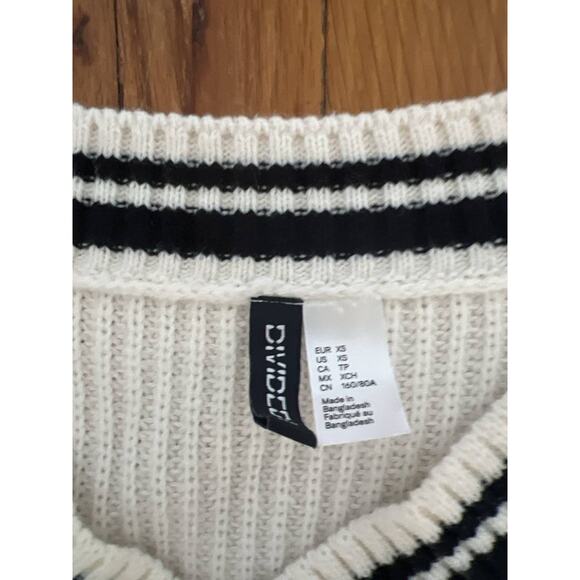 H&M ivory v-neck sweater knitted Y2K preppy style SIZE XS A001891 - Picture 4 of 8